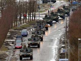 02_usa_and_nato_parade_in_estonian_narva.jpg