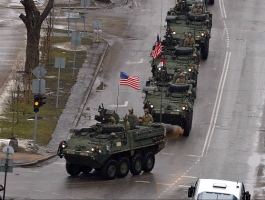 04_usa_and_nato_parade_in_estonian_narva.jpg