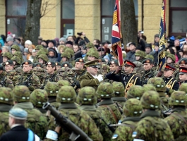 07_usa_and_nato_parade_in_estonian_narva.jpg