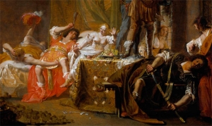 Специальные дамы на работе в окружении пользователей