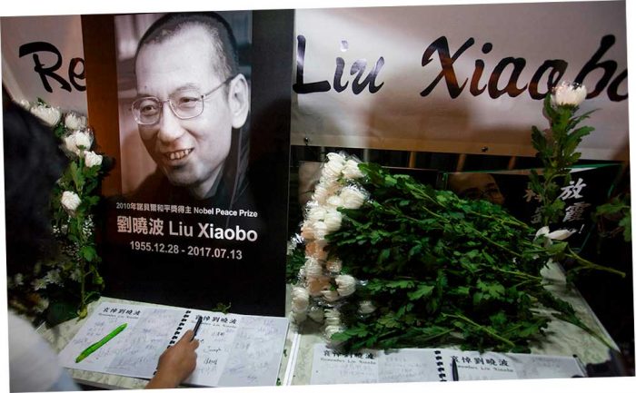 не жалуйтесь на темноту